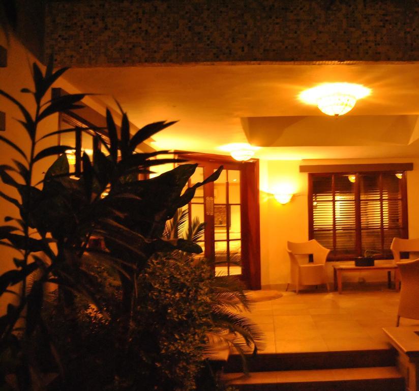 Three Arms Hotel Lagos Exterior photo